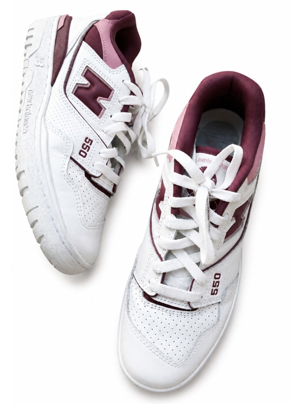 New Balance 550 Women’s size 8 Sea Salt/Washed Burgandy Sold at Aritzia sneakers